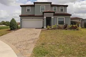 SPACIOUS 6bdrm Villa near ALL the attractions!! - 莱克威尔士