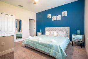 SPACIOUS 6bdrm Villa nearthe attractions!!