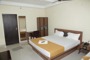 Santhosh Inn