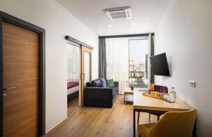 Deluxe Double Room Rooftop room in DIWOTEL