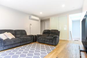 Karri Forest Vista-peaceful home with forest views