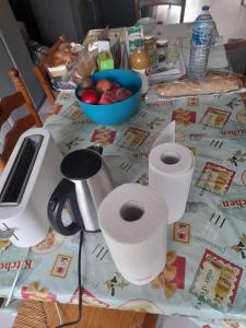 Sejours chez l'habitant Plusieurs chambres a 20 km au sud de Paris : Chambre Double