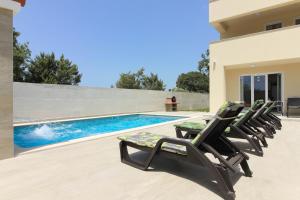 Villa Sunshine with private Hydromassage Pool near the beach