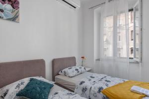 Flower Accommodation