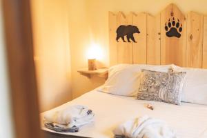 B&B / Chambres d'hotes Chalet Ourea : Chambre Lit King-Size - Vue sur Montagne