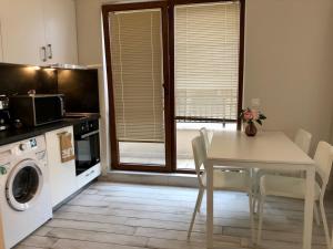 Sunny Dream Apartments