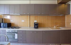 Închiriez Apartament Modern în Mamaia Nord, Zona-Summerland - Lângă Cluburile Fratelli și Nuba Beach