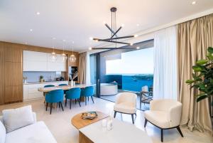 Luxury 2 BD Apartment Ika Marie - Dubrovnik Old Town with Jacuzzi and Parking