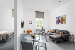 Premium One-Bedroom Suite room in Templeton Place by Supercity Aparthotels