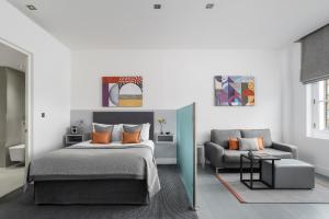 Premier Studio Suite room in Templeton Place by Supercity Aparthotels