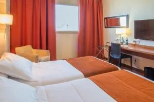 瓦伦西亚克松斯酒店 - 马尼塞斯