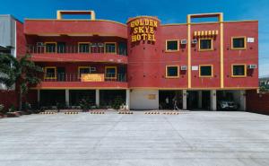 RedDoorz @ Golden Skye Hotel Guagua