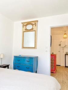 Appartements Appartement elegant avec vue sur le port : photos des chambres