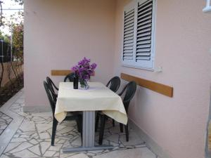 One-Bedroom Apartment room in Apartments Zdravko
