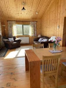 Rural Wood Cabin - less than 3 miles from St Ives