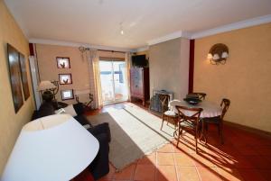 Orange - Ground floor sea view apartment in amazing complex with 3 pools