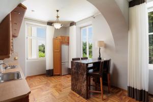 LISTONS Central Suites