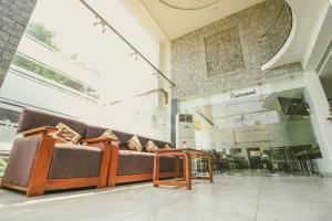 White Pearl Residency