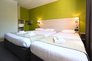 Hotels The Originals City, Hotel Les Bruyeres, Dax Nord (Inter-Hotel) : Chambre Triple Confort