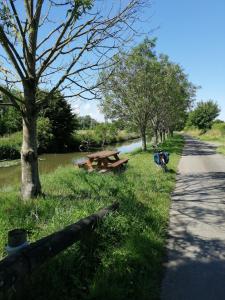 Charmante maison avec cheminée, grand jardin et boxe chevaux