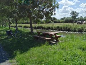 Charmante maison avec cheminée, grand jardin et boxe chevaux