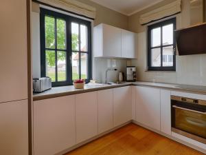 Reetland am Meer - Superior Reetdachvilla mit 2 Schlafzimmern F25