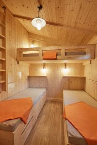 Chalets Le Jardin Saint Germain Lodges and Events : photos des chambres