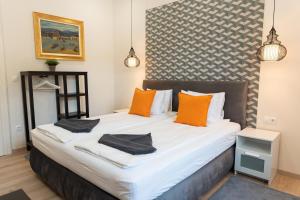 Double Room with Mountain View room in Katzer Villa