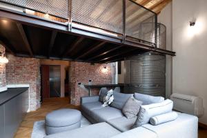 LANCETTI Stylish Loft