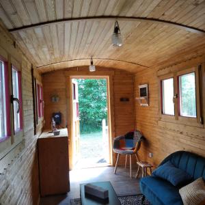 Sejours a la campagne Les roulottes du Moulin de Palet : Chambre Double