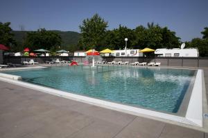 Campings Camping du Lac : photos des chambres