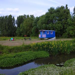 Sejours a la campagne Les roulottes du Moulin de Palet : photos des chambres