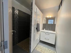 Appartements Villa COSA Spa privatif, Gite proche Sarlat : photos des chambres