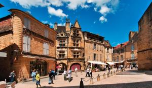 Appartements Villa COSA Spa privatif a Vitrac proche Sarlat : photos des chambres