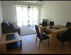 Appartement T2 avec place de parking - Lahubiague