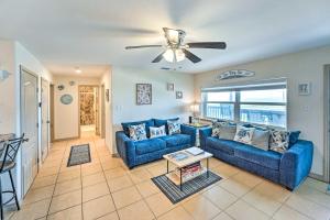 Sea-King Sol Ocean-View Condo in Port Aransas!
