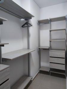 Lujoso Apto en Pozos Colorados Samaria club de playa