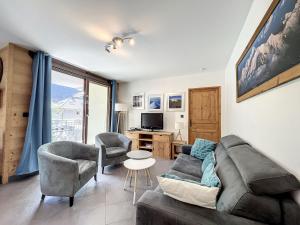 Appartement T3 au Centre de Chamonix avec WIFI et Parking - FR-1-507-3