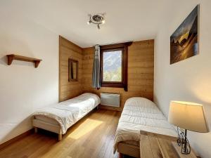 Appartement T3 au Centre de Chamonix avec WIFI et Parking - FR-1-507-3
