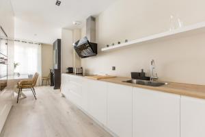 Appartement spacieux et moderne 4 chambres à 5mn à pieds République