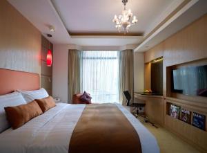 Evergreen Double  Room room in Stanford Hillview Hotel Hong Kong