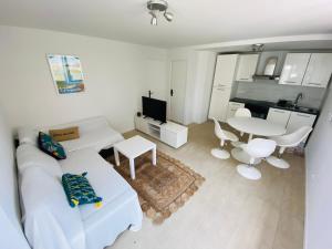 Appartements Mon littoral ( rez-de-jardin ) 100 m de la plage : photos des chambres