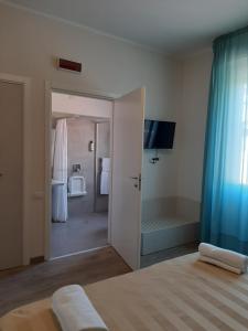 Double Room - Disability Access room in Diva Hotel