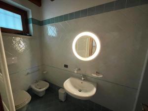 La FIOCCHINA - Magic Place - apartments & studios in Garda Lake - countryside farmhouse, inside the middle of the lake