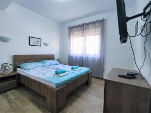 Sunny attic apartment with balcony & Modern city apartment with outdoor area, no balcony