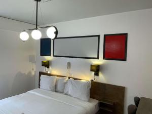 Hotels Logis Les Cols Verts : photos des chambres
