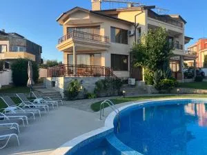 Family Hotel Dreams - Дюни