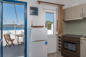 Kanava seafront apartment I