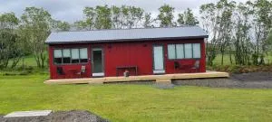 New and well furnished studio apartment for two 30 km from Kirkjubæjarklaustur Perfect place to stay at right between Black beach and Jökulsárlón - 维克