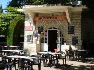 Maisons de vacances PETITE MAISON DE CAMPAGNE EN CENTRE VILLE : photos des chambres